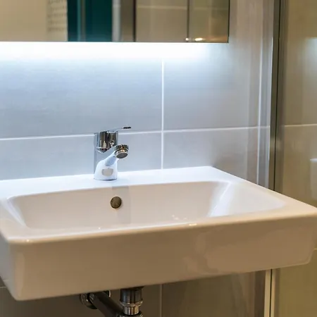 Destiny Student - Parkgate (adults Only) Apartment Dublin