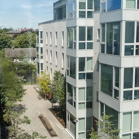 Destiny Student - Parkgate (adults Only) * דבלין